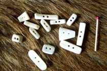 Boutons en os